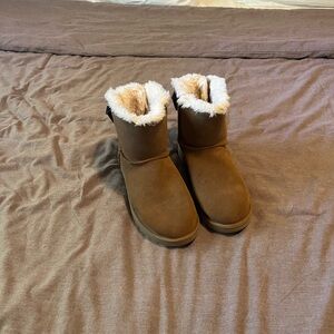 Womens mini bow Ugg Boots